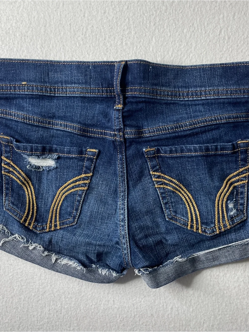 Hollister Low Rise Mini Shorts Women's Size 24 Y2K Distressed Denim Indie Sleaze